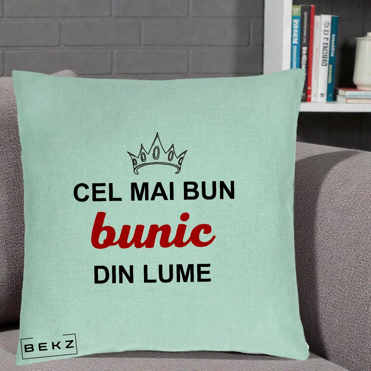 Perna Decorativa Cel Mai Bun Bunic Din Lume Coroana Rosu, 40x40 cm, Verde Menta, Husa Detasabila, Perna, BEKZ®