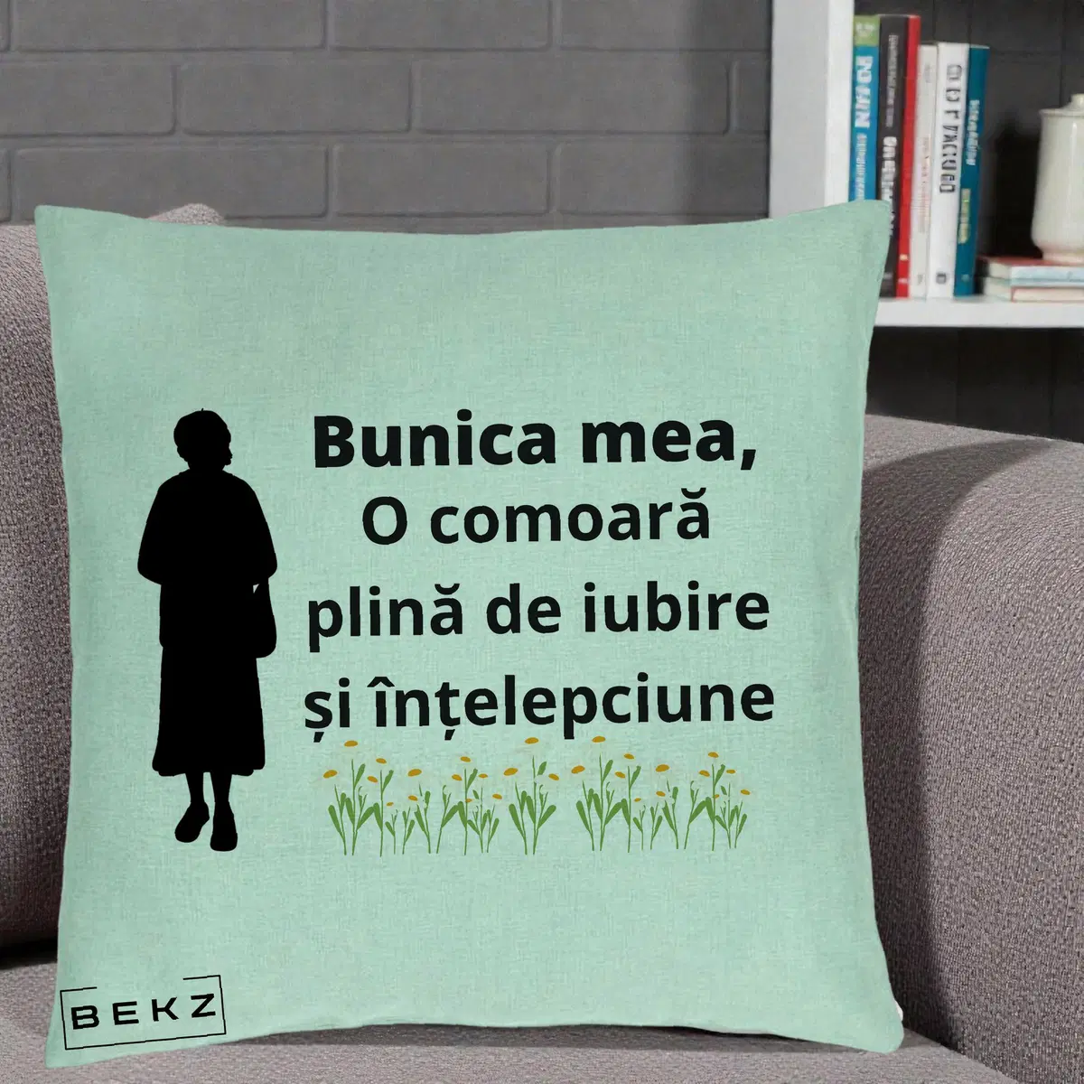 Perna Decorativa Bunica Mea Comoara Iubire Intelepciune Silueta cu Nepoata, 40x40 cm, Verde Menta, Husa Detasabila, Perna, BEKZ®