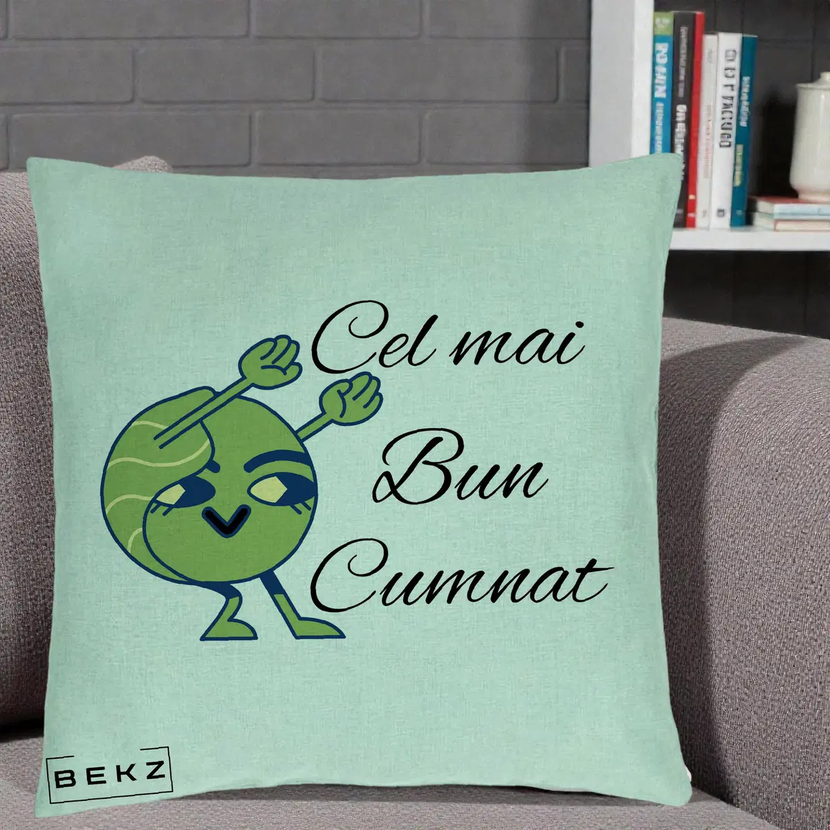 Perna Decorativa Cel mai Bun Cumnat cu Personaj Funny Verde, 40x40 cm, Verde Menta, Husa Detasabila, Perna, BEKZ®