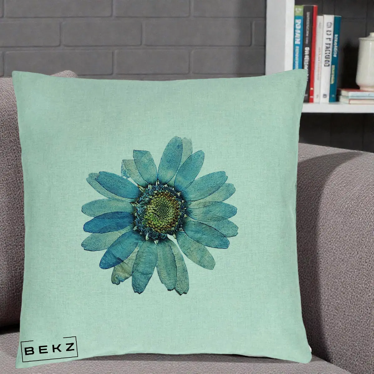 Perna Decorativa Floare Gerbera Teal Acuarela, 40x40 cm, Verde Menta, Husa Detasabila, Perna, BEKZ®