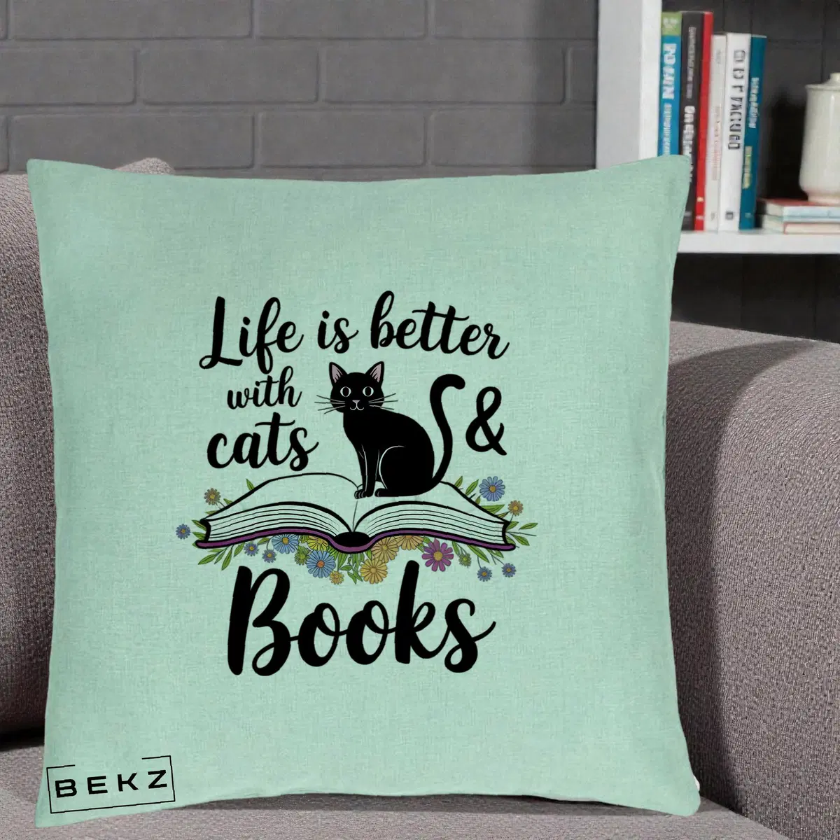 Perna Decorativa Life is Better Cats and Books, 40x40 cm, Verde Menta, Husa Detasabila, Perna, BEKZ®