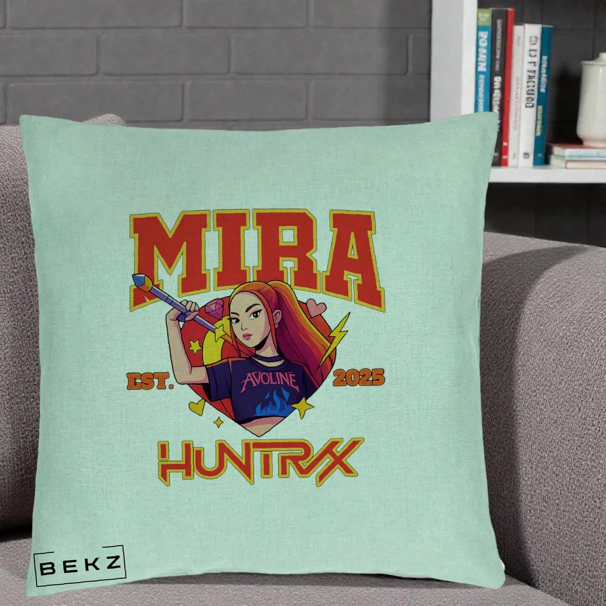 Perna Decorativa HUNTRX Mira Personaj Avoline, 40x40 cm, Verde Menta, Husa Detasabila, Perna, BEKZ®