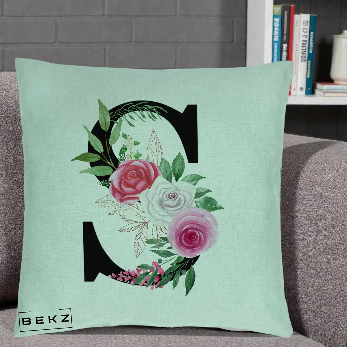 Perna Decorativa Monograma Florala Litera S, 40x40 cm, Verde Menta, Husa Detasabila, Perna, BEKZ®