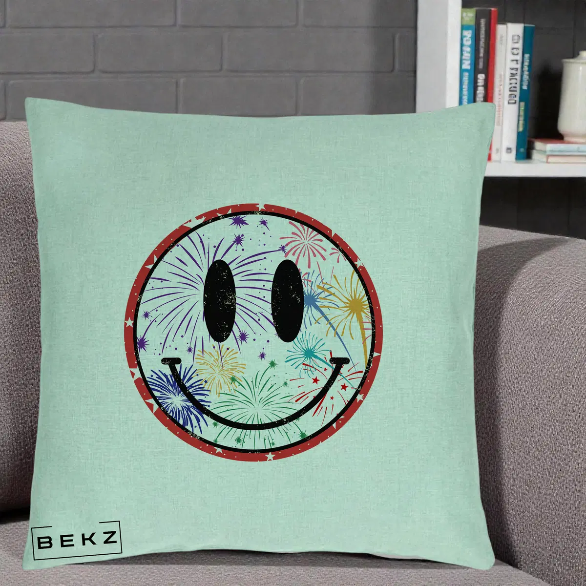 Perna Decorativa Smiley Face cu Artificii Multicolore, 40x40 cm, Verde Menta, Husa Detasabila, Perna, BEKZ®