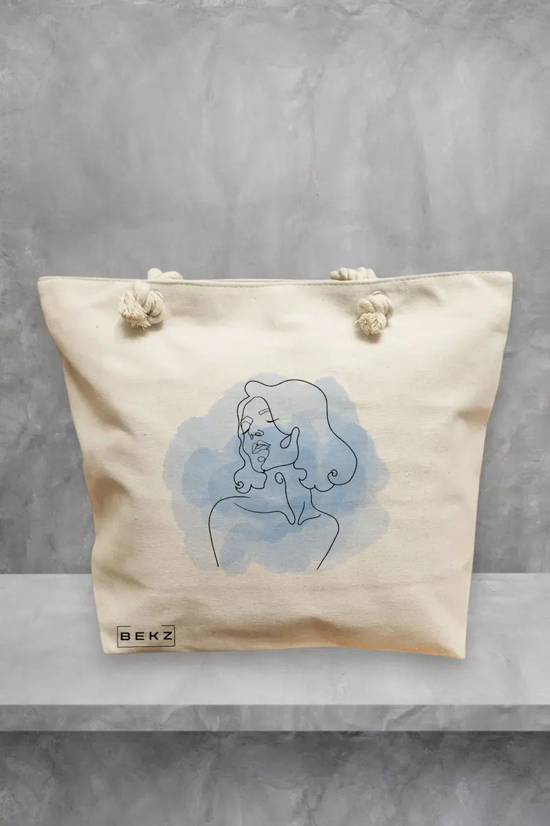 Geanta de Plaja Canvas Tote Bag pentru femei, model Portret Feminin Minimalist, 40x51 cm, Bej, BEKZ®