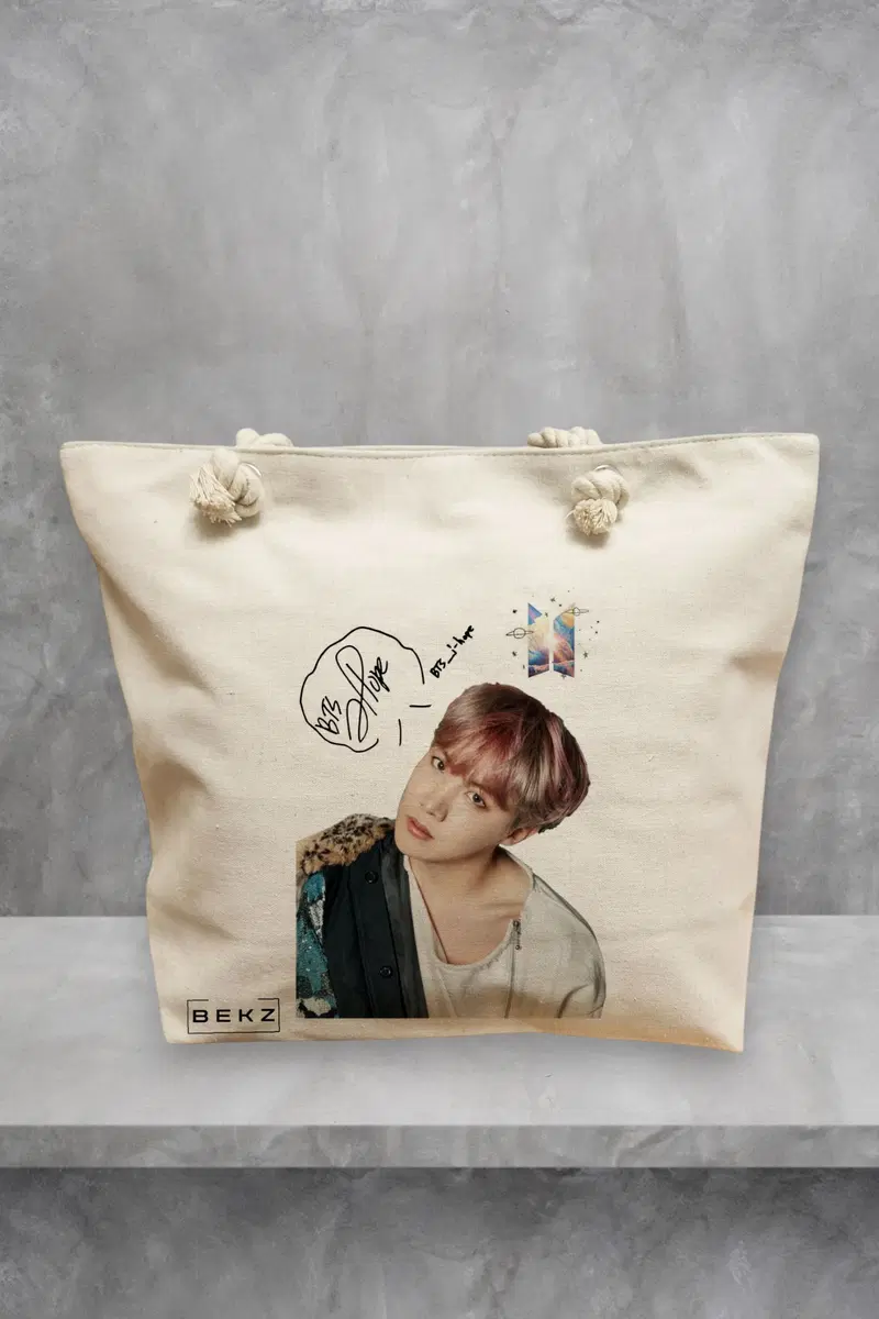 Geanta de Plaja Canvas Tote pentru femei, model BTS J-Hope 2, 40x51 cm, Bej, BEKZ®