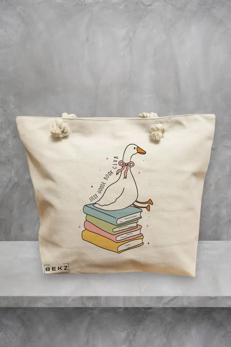 Geanta de Plaja Canvas Tote Bag pentru femei, model Silly Goose Book Club, 40x51 cm, Bej, BEKZ®